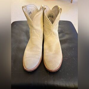 Hey Gang The Ranch Boot Suede Size 8